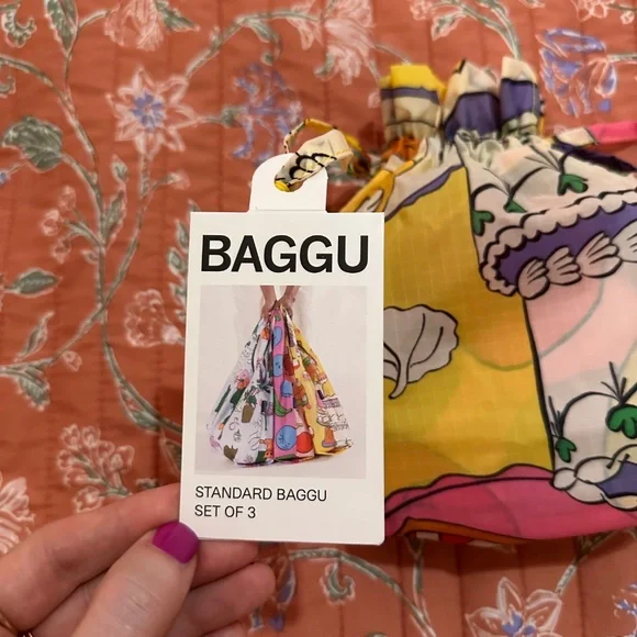 Brand new set of Baggu reusable bags — Still Life - Picture 2 of 4